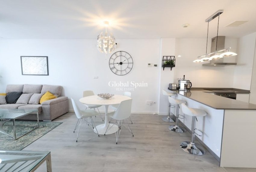 Resale - APARTMENT -
ORIHUELA COSTA - Costa Blanca