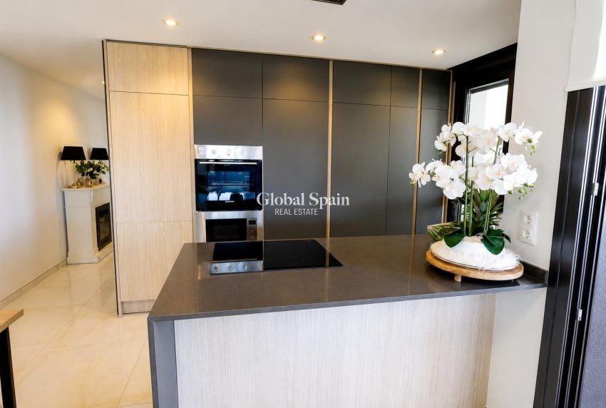 Resale - APARTMENT -
ORIHUELA COSTA - Costa Blanca