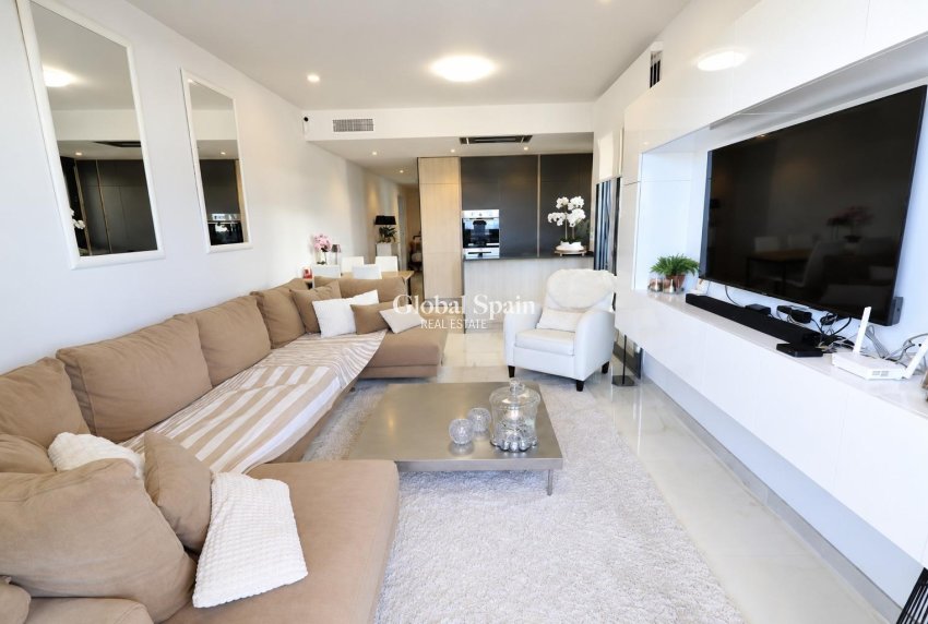 Resale - APARTMENT -
ORIHUELA COSTA - Costa Blanca