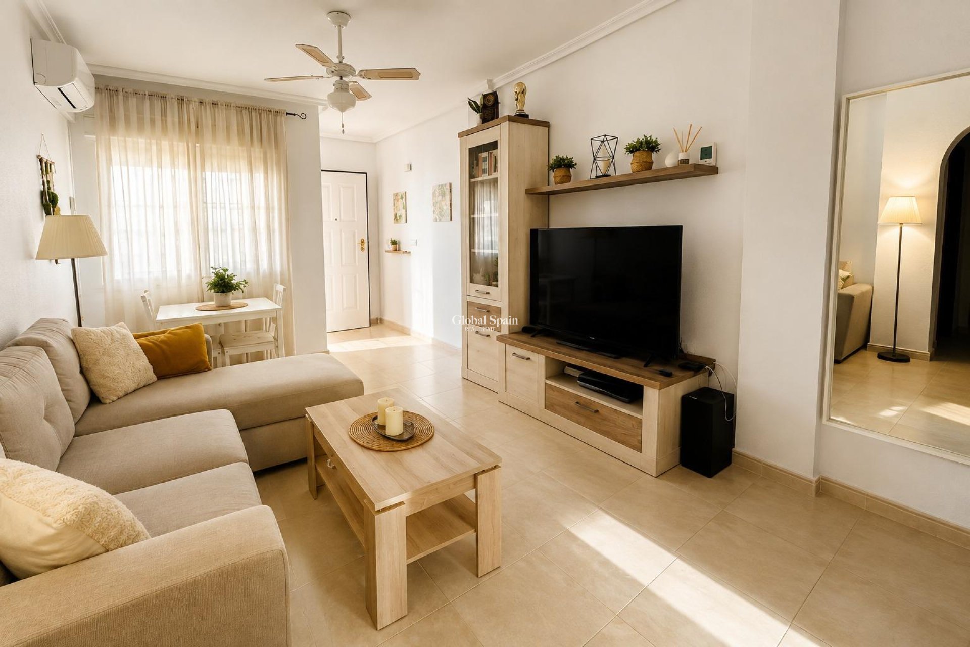 Resale - APARTMENT -
ORIHUELA COSTA - Costa Blanca