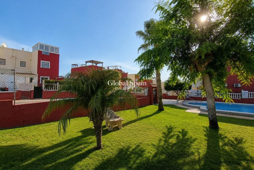 Resale - APARTMENT -
ORIHUELA COSTA - Costa Blanca