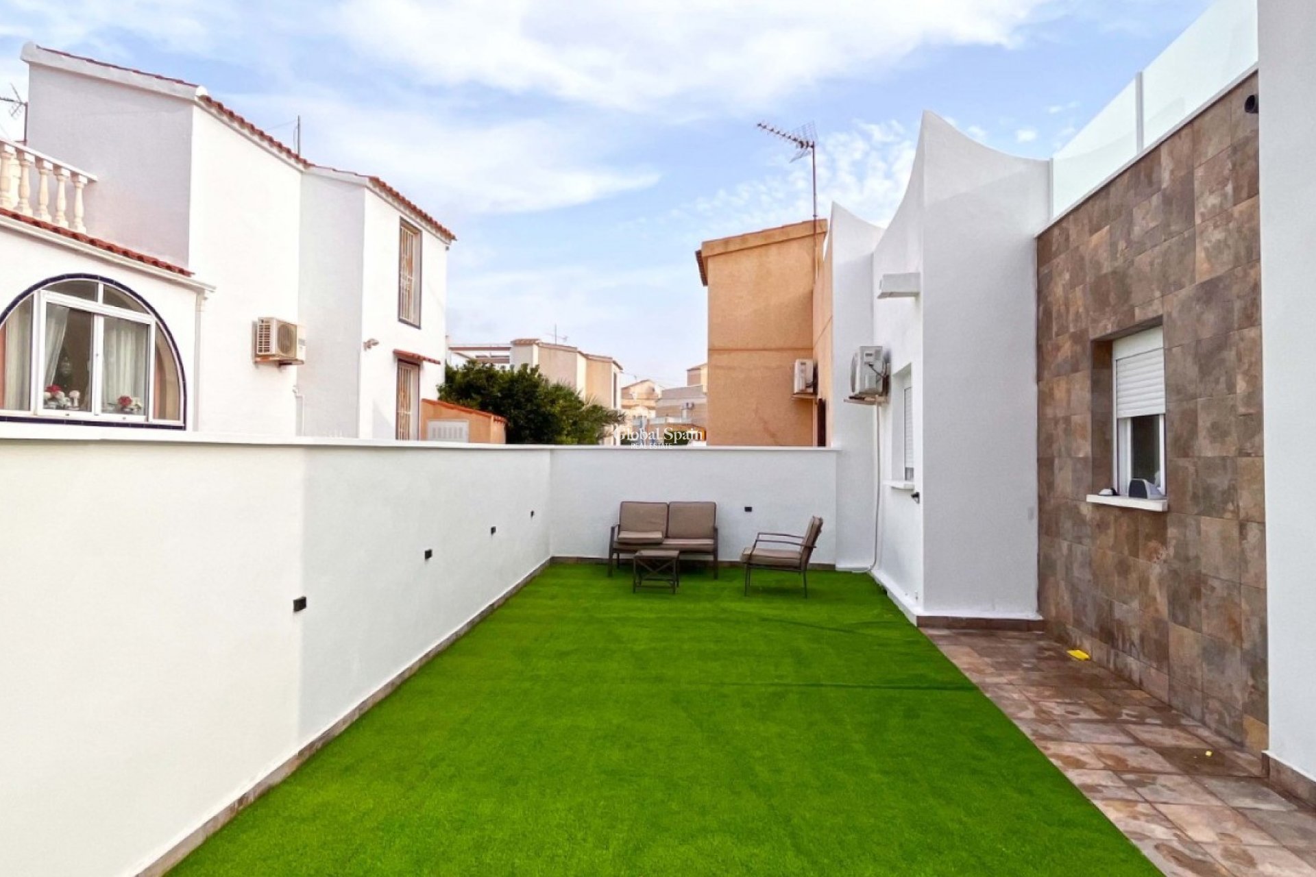 Resale - APARTMENT -
ORIHUELA COSTA - Costa Blanca