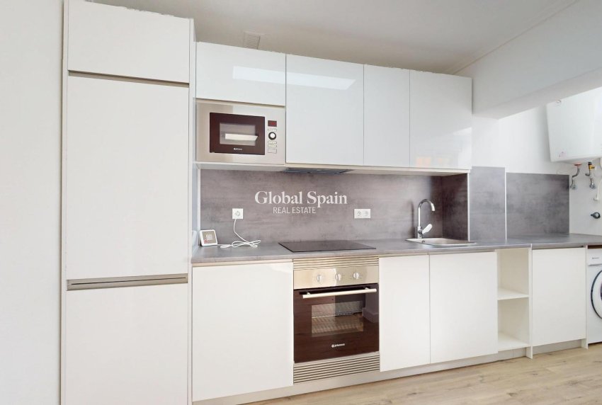 Resale - APARTMENT -
ORIHUELA COSTA - Costa Blanca