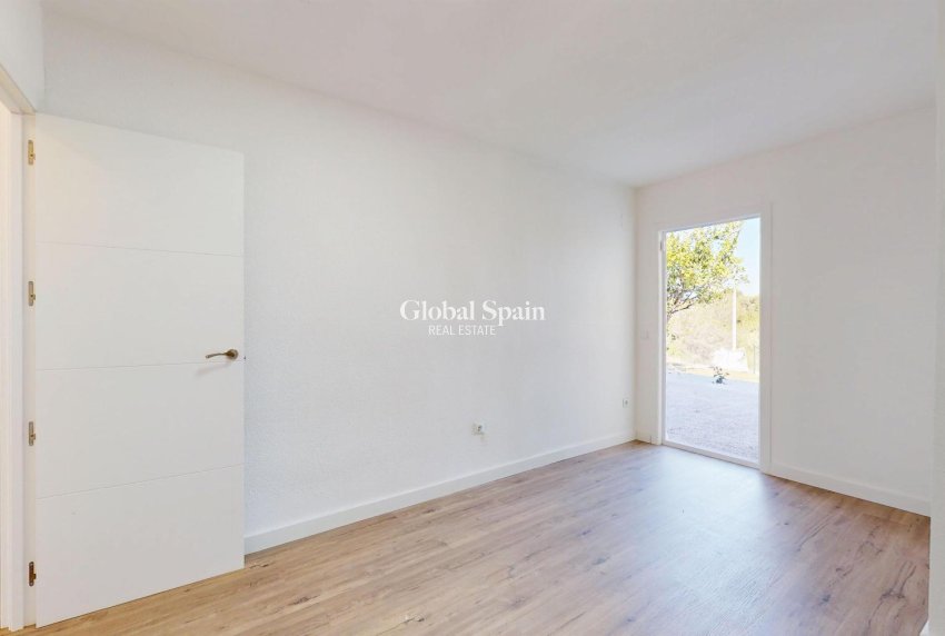 Resale - APARTMENT -
ORIHUELA COSTA - Costa Blanca