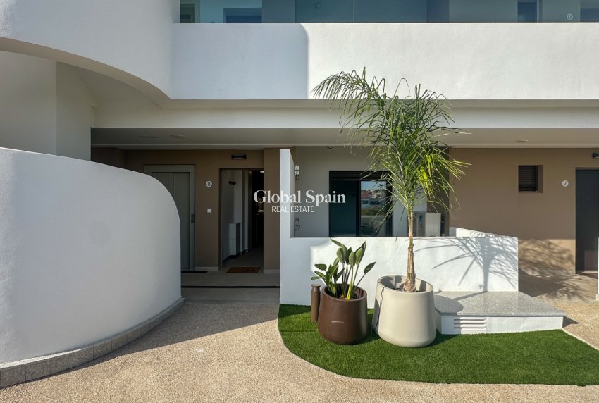 Resale - APARTMENT -
ORIHUELA COSTA - Costa Blanca