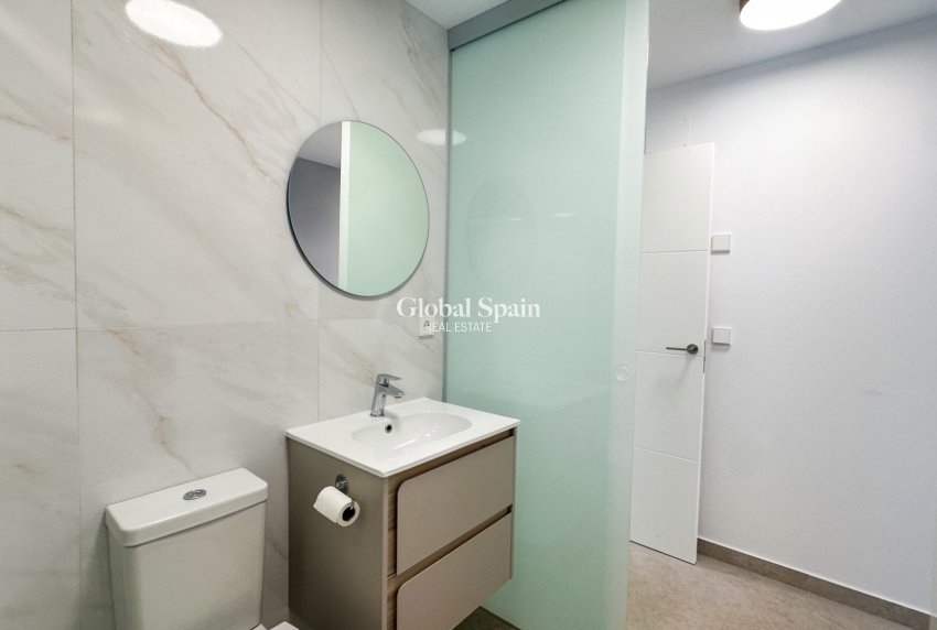 Resale - APARTMENT -
ORIHUELA COSTA - Costa Blanca
