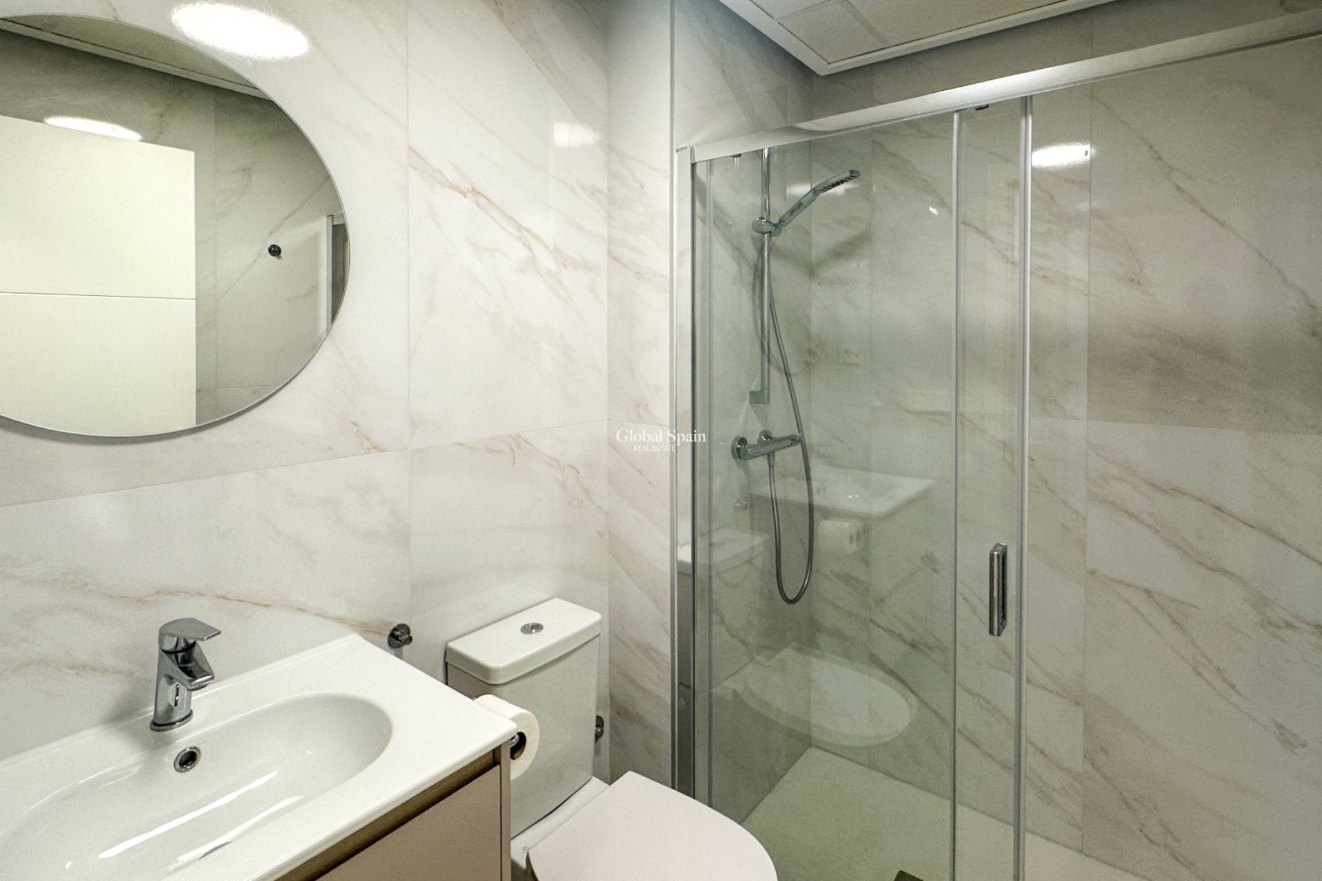 Resale - APARTMENT -
ORIHUELA COSTA - Costa Blanca