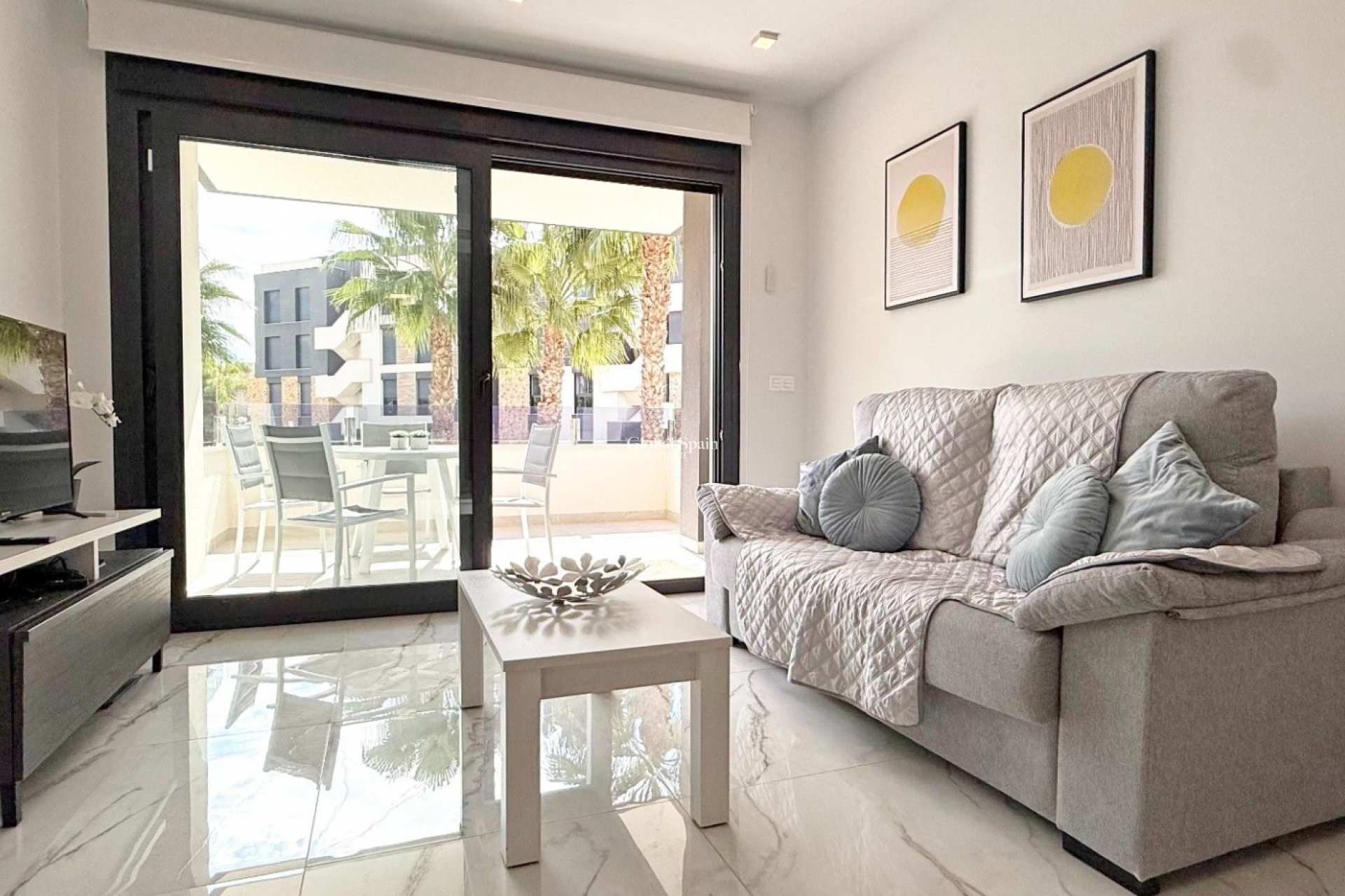 Resale - APARTMENT -
ORIHUELA COSTA - Costa Blanca