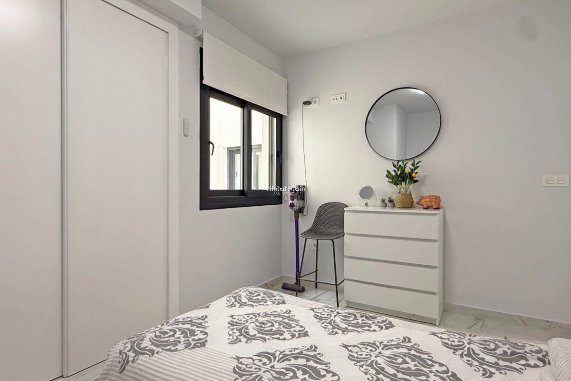 Resale - APARTMENT -
ORIHUELA COSTA - Costa Blanca