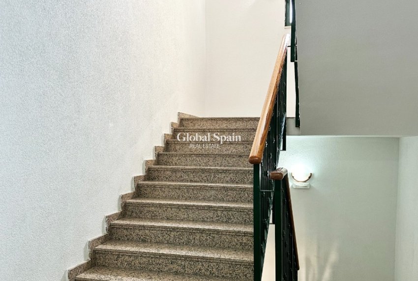 Resale - APARTMENT -
ORIHUELA COSTA - Costa Blanca