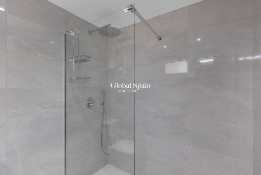 Resale - APARTMENT -
ORIHUELA COSTA - Costa Blanca