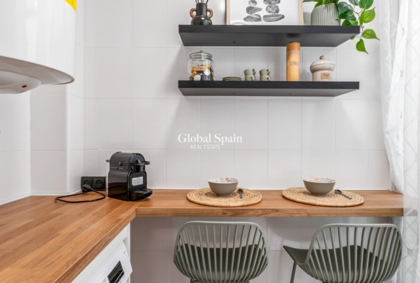 Resale - APARTMENT -
ORIHUELA COSTA - Costa Blanca