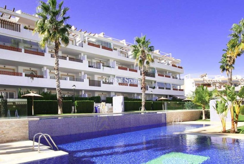 Resale - APARTMENT -
ORIHUELA COSTA - Costa Blanca