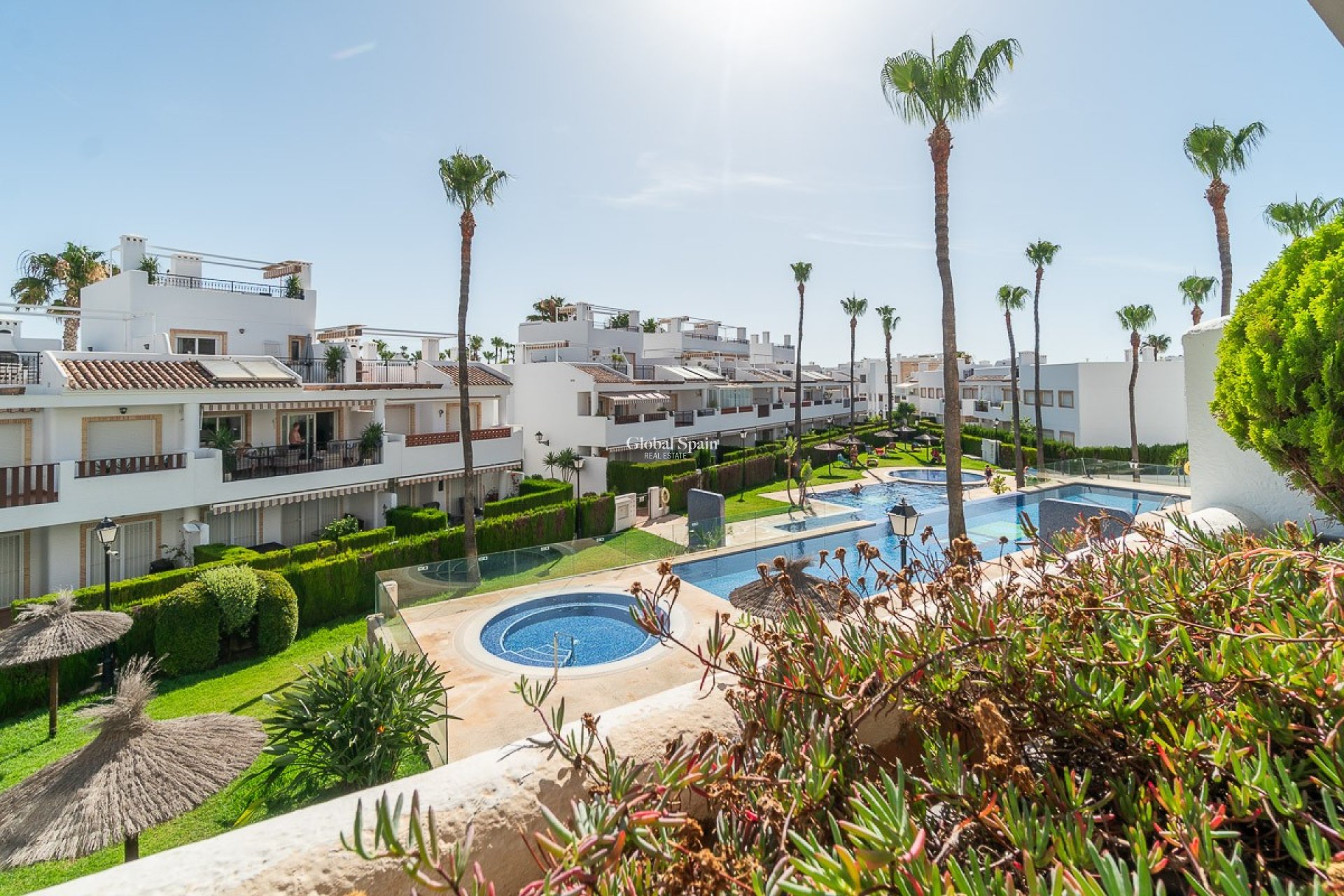 Resale - APARTMENT -
ORIHUELA COSTA - Costa Blanca