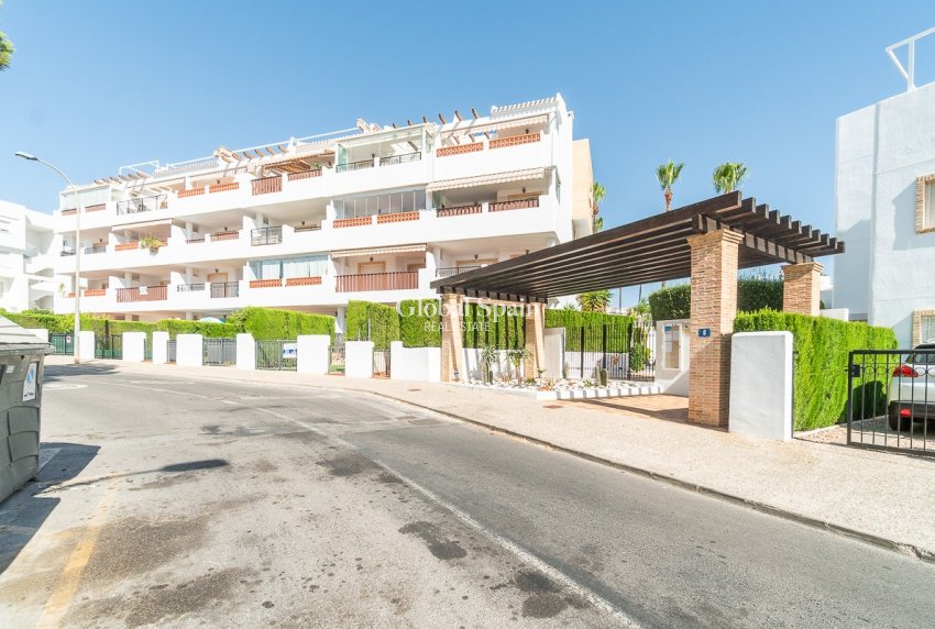 Resale - APARTMENT -
ORIHUELA COSTA - Costa Blanca