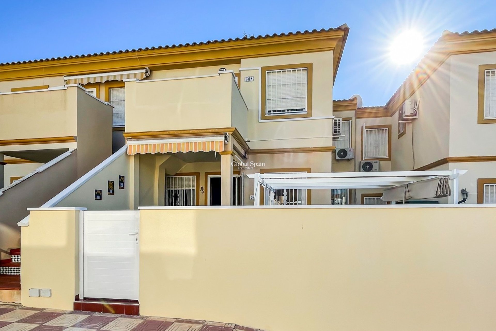 Resale - APARTMENT -
ORIHUELA COSTA - Costa Blanca
