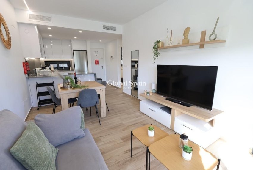 Resale - APARTMENT -
ORIHUELA COSTA - Costa Blanca