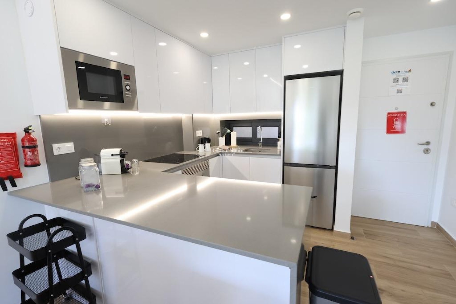 Resale - APARTMENT -
ORIHUELA COSTA - Costa Blanca