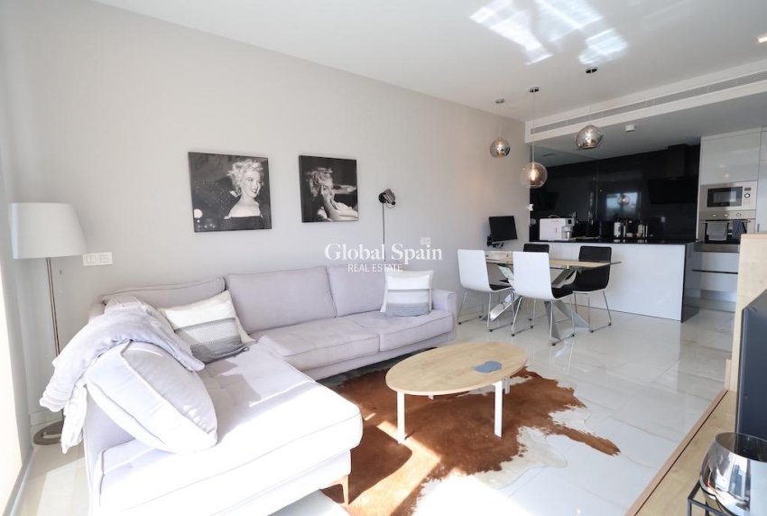 Resale - APARTMENT -
ORIHUELA COSTA - Costa Blanca