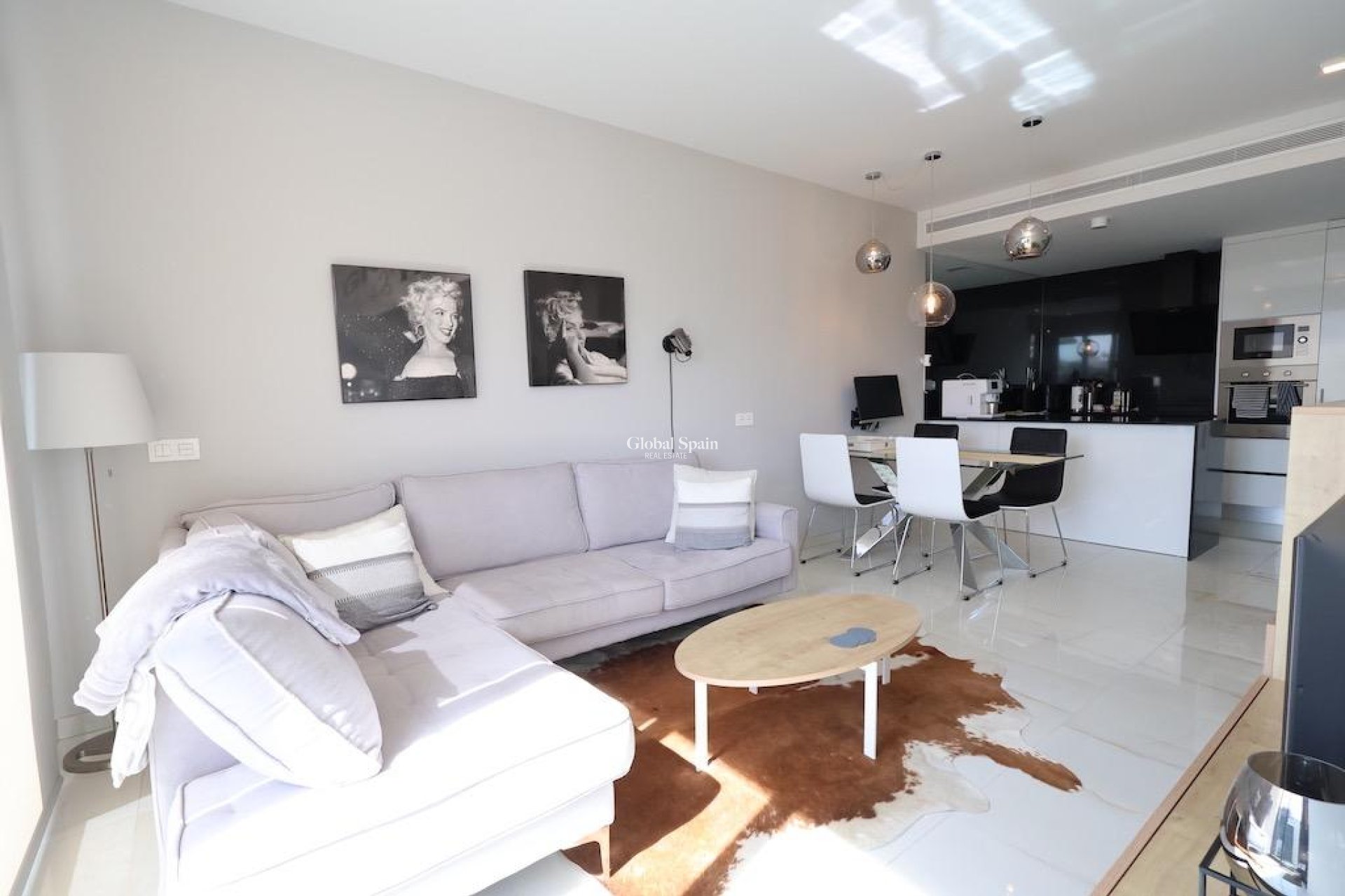 Resale - APARTMENT -
ORIHUELA COSTA - Costa Blanca