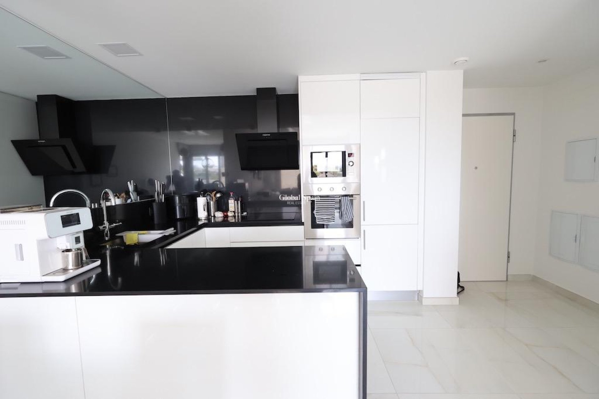 Resale - APARTMENT -
ORIHUELA COSTA - Costa Blanca