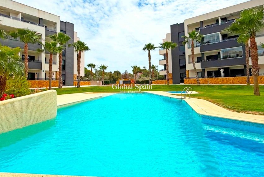 Resale - APARTMENT -
ORIHUELA COSTA - Costa Blanca