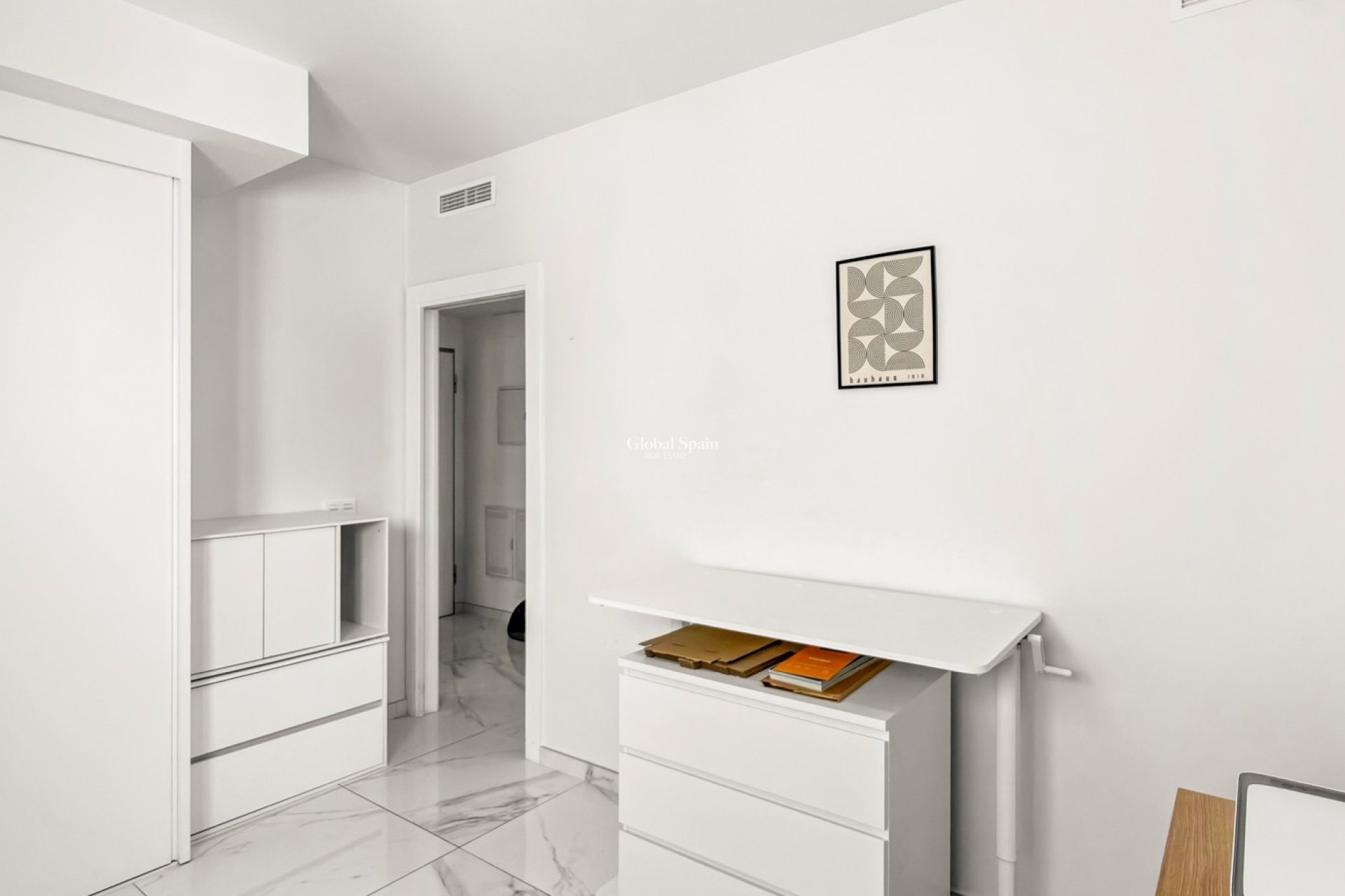 Resale - APARTMENT -
ORIHUELA COSTA - Costa Blanca