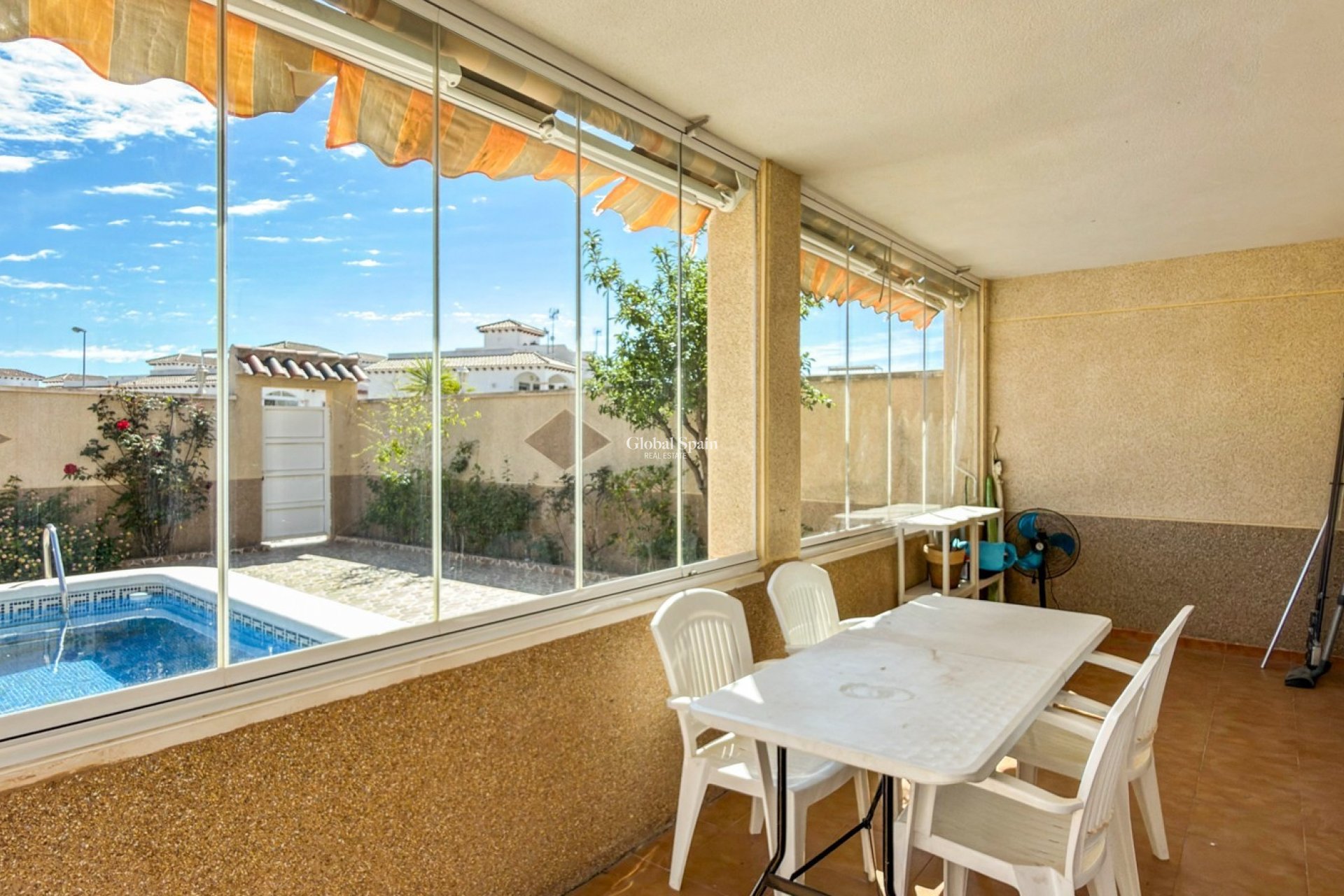 Resale - APARTMENT -
ORIHUELA COSTA - Costa Blanca