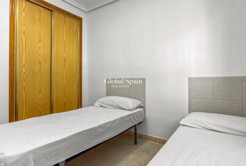 Resale - APARTMENT -
ORIHUELA COSTA - Costa Blanca
