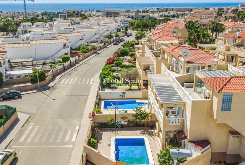 Resale - APARTMENT -
ORIHUELA COSTA - Costa Blanca