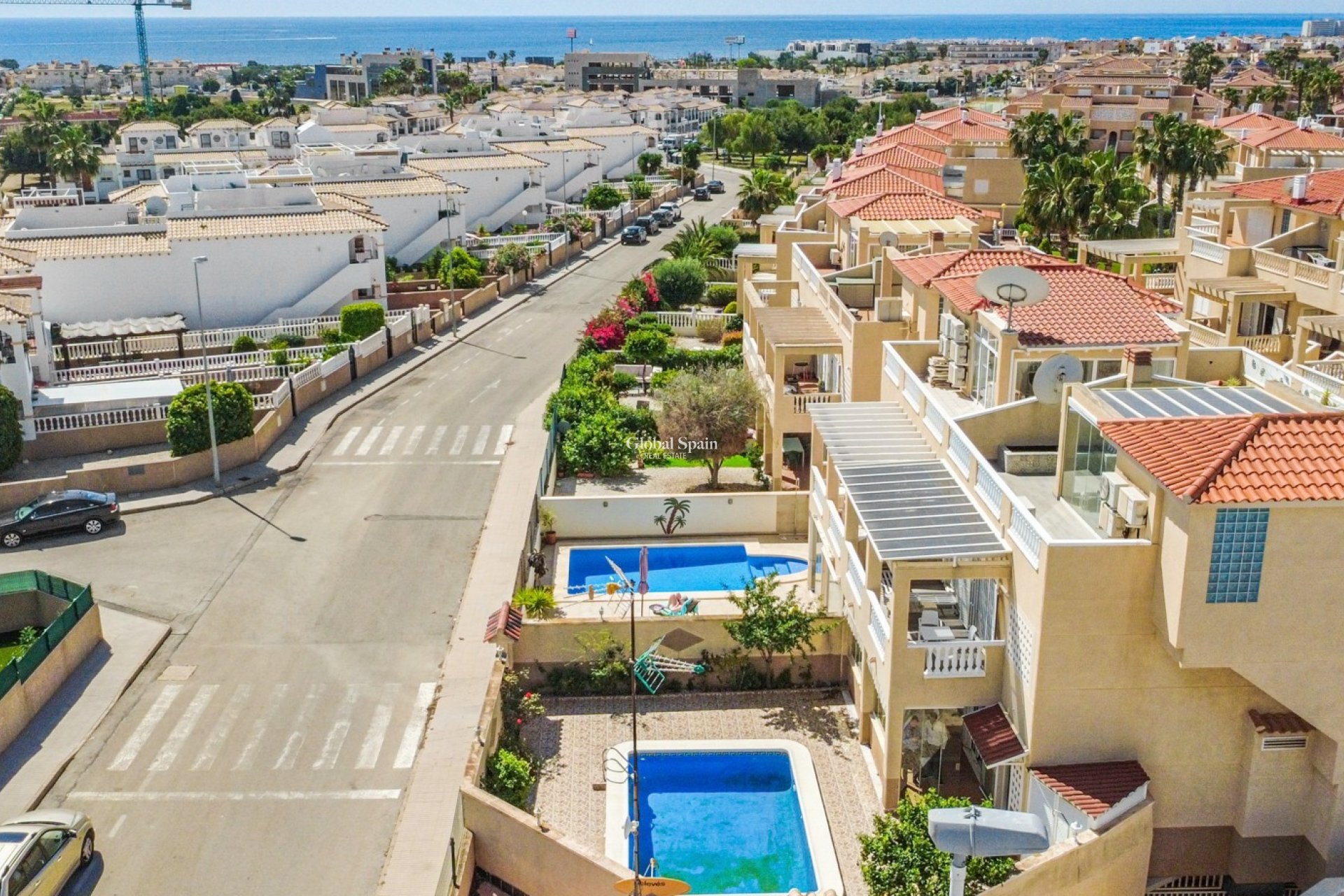 Resale - APARTMENT -
ORIHUELA COSTA - Costa Blanca