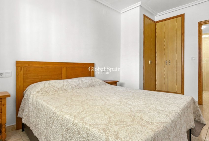 Resale - APARTMENT -
ORIHUELA COSTA - Costa Blanca