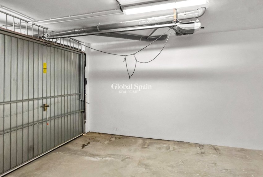 Resale - APARTMENT -
ORIHUELA COSTA - Costa Blanca