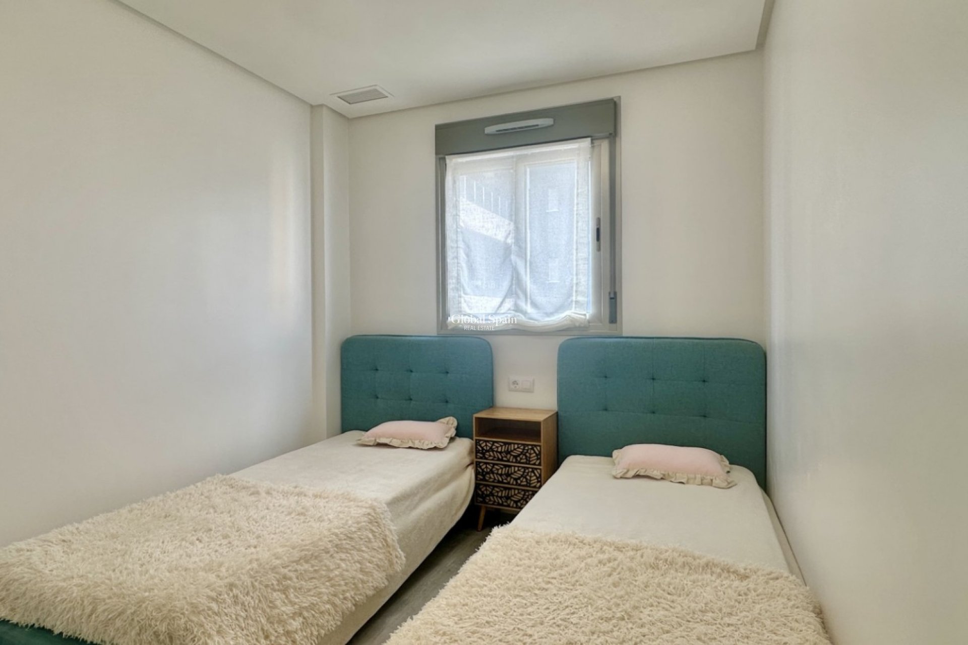 Resale - APARTMENT -
ORIHUELA COSTA - Costa Blanca