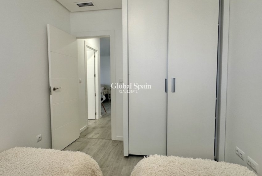 Resale - APARTMENT -
ORIHUELA COSTA - Costa Blanca