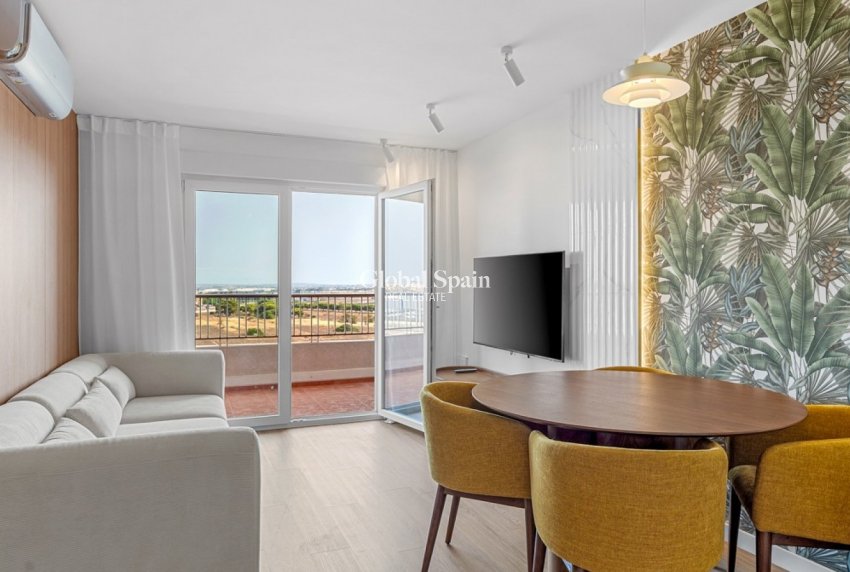 Resale - APARTMENT -
ORIHUELA COSTA - Costa Blanca