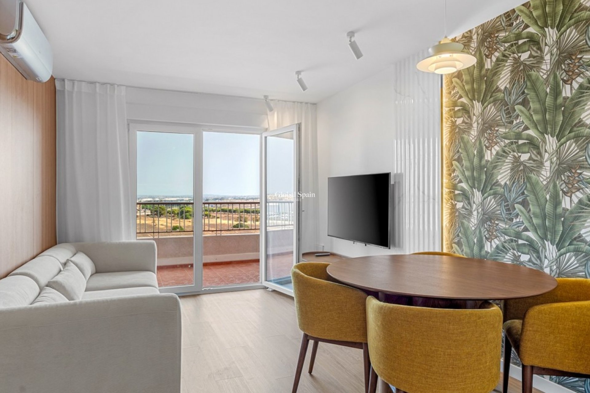 Resale - APARTMENT -
ORIHUELA COSTA - Costa Blanca