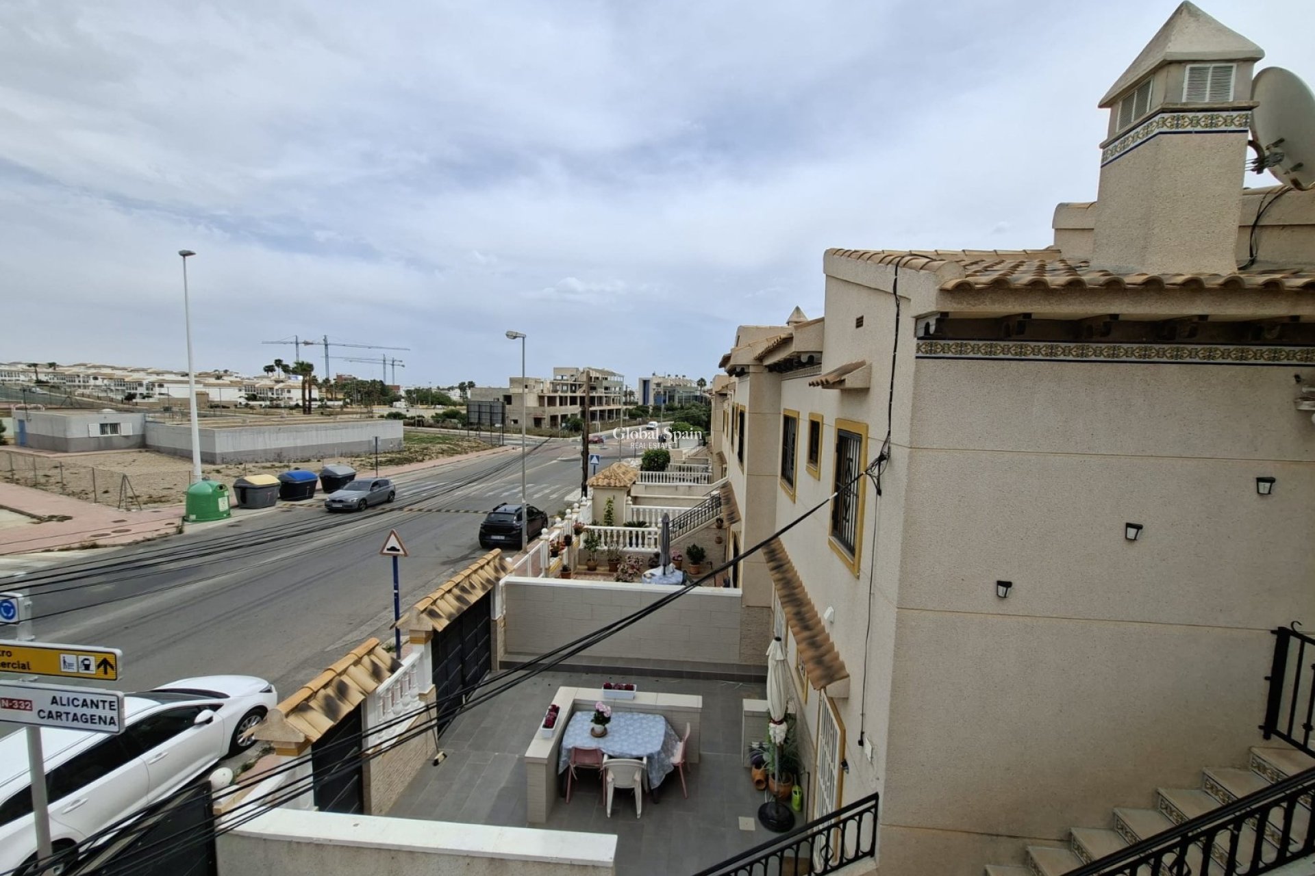 Resale - APARTMENT -
ORIHUELA COSTA - Costa Blanca