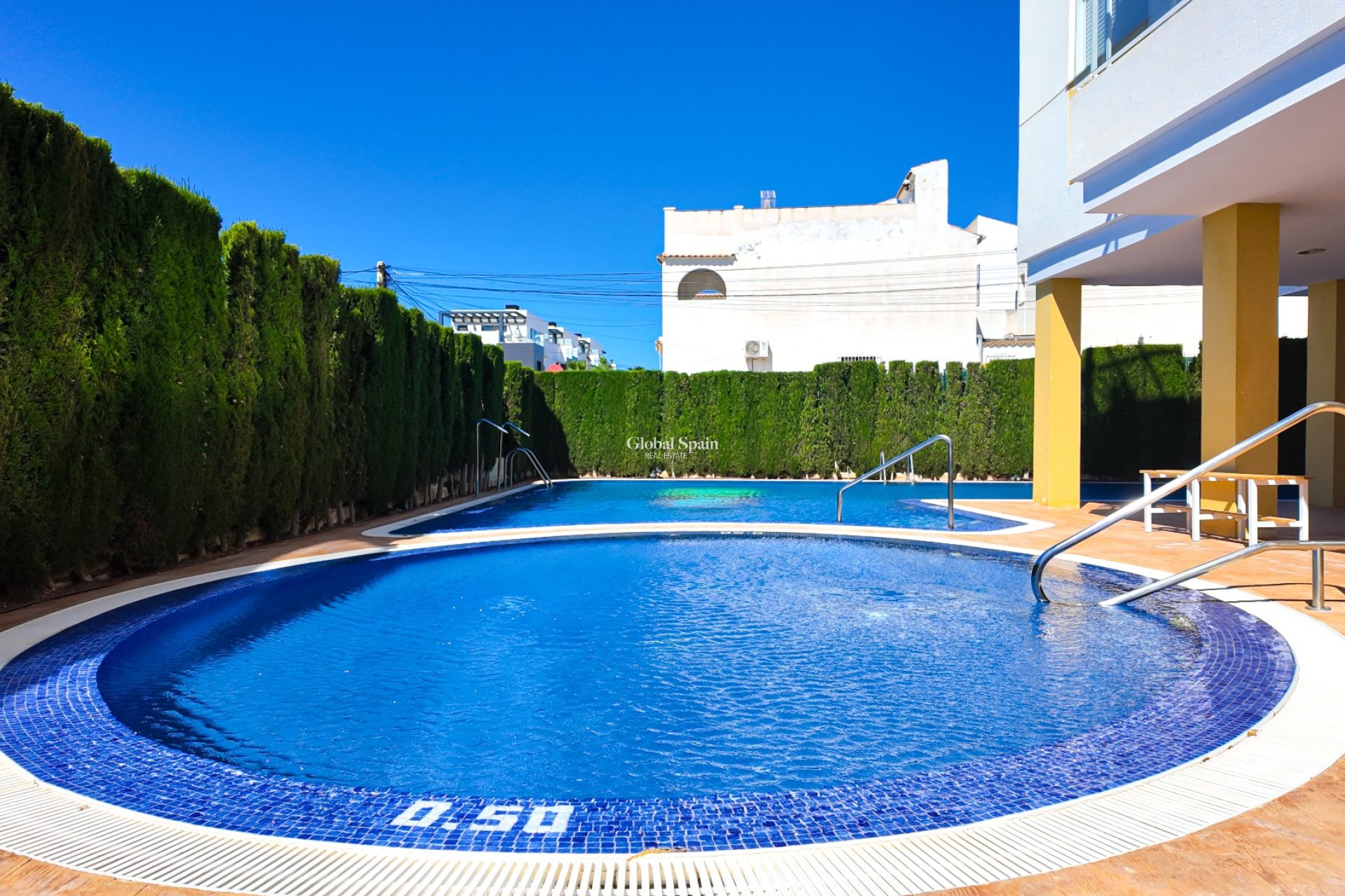 Resale - APARTMENT -
ORIHUELA COSTA - Costa Blanca