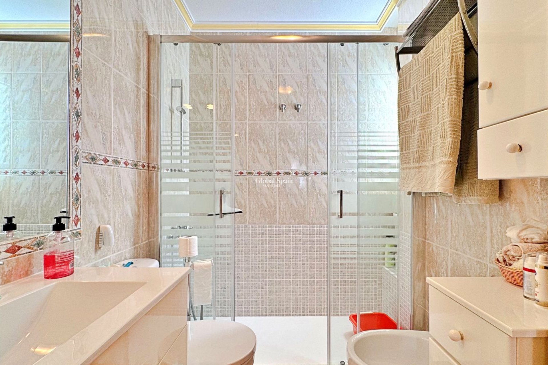 Resale - APARTMENT -
ORIHUELA COSTA - Costa Blanca