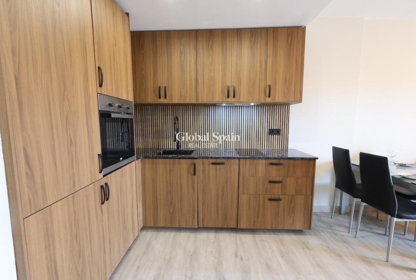 Resale - APARTMENT -
ORIHUELA COSTA - Costa Blanca