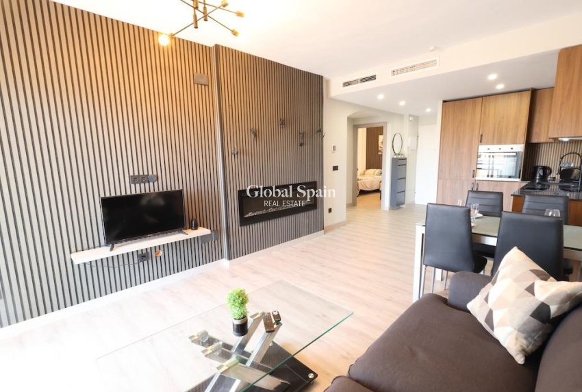 Resale - APARTMENT -
ORIHUELA COSTA - Costa Blanca