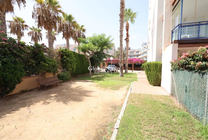 Resale - APARTMENT -
ORIHUELA COSTA - Costa Blanca