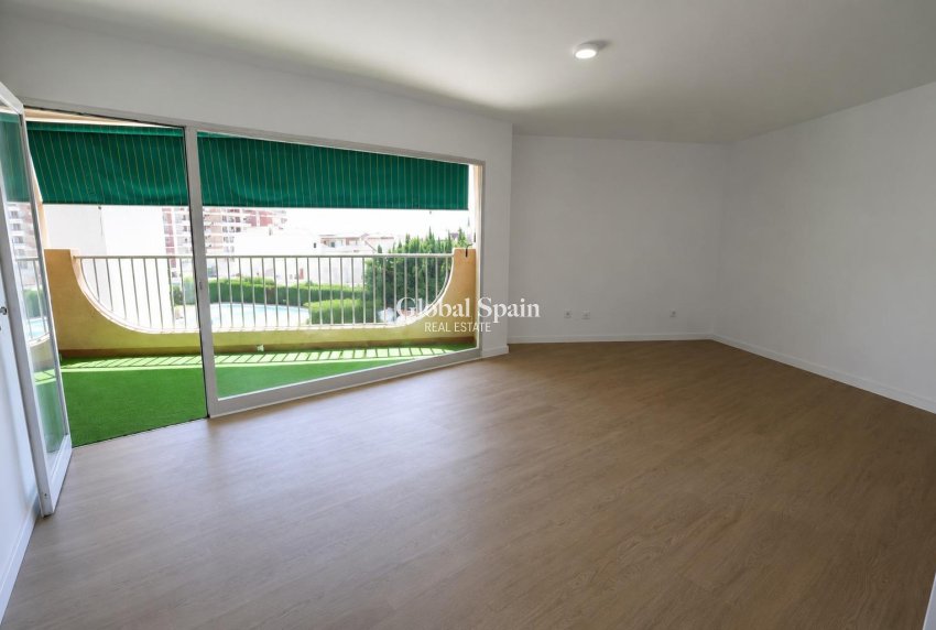 Resale - APARTMENT -
ORIHUELA COSTA - Costa Blanca