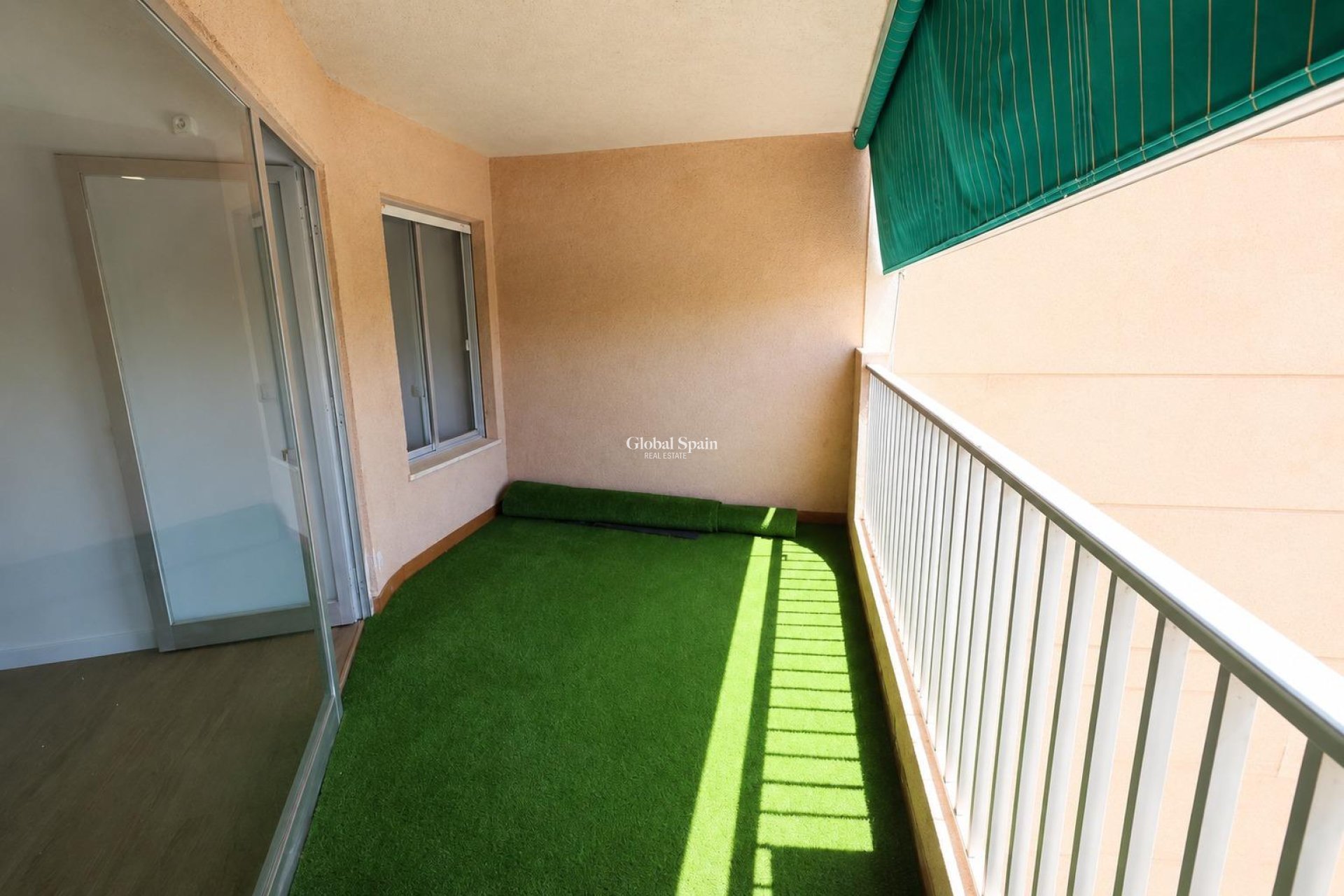 Resale - APARTMENT -
ORIHUELA COSTA - Costa Blanca