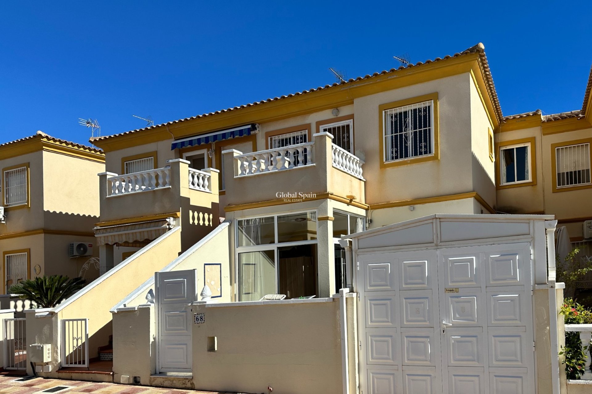 Resale - APARTMENT -
ORIHUELA COSTA - Costa Blanca