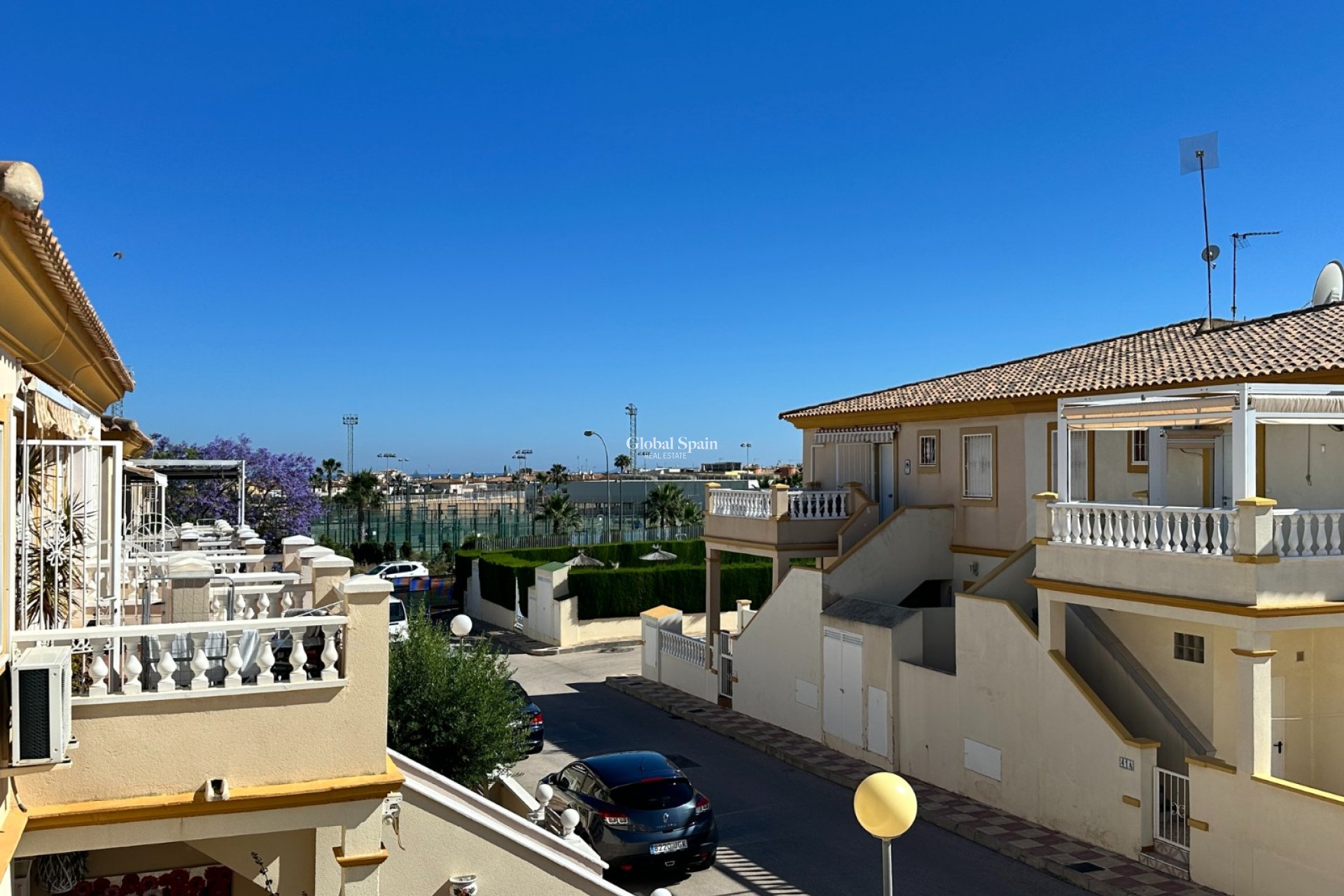 Resale - APARTMENT -
ORIHUELA COSTA - Costa Blanca
