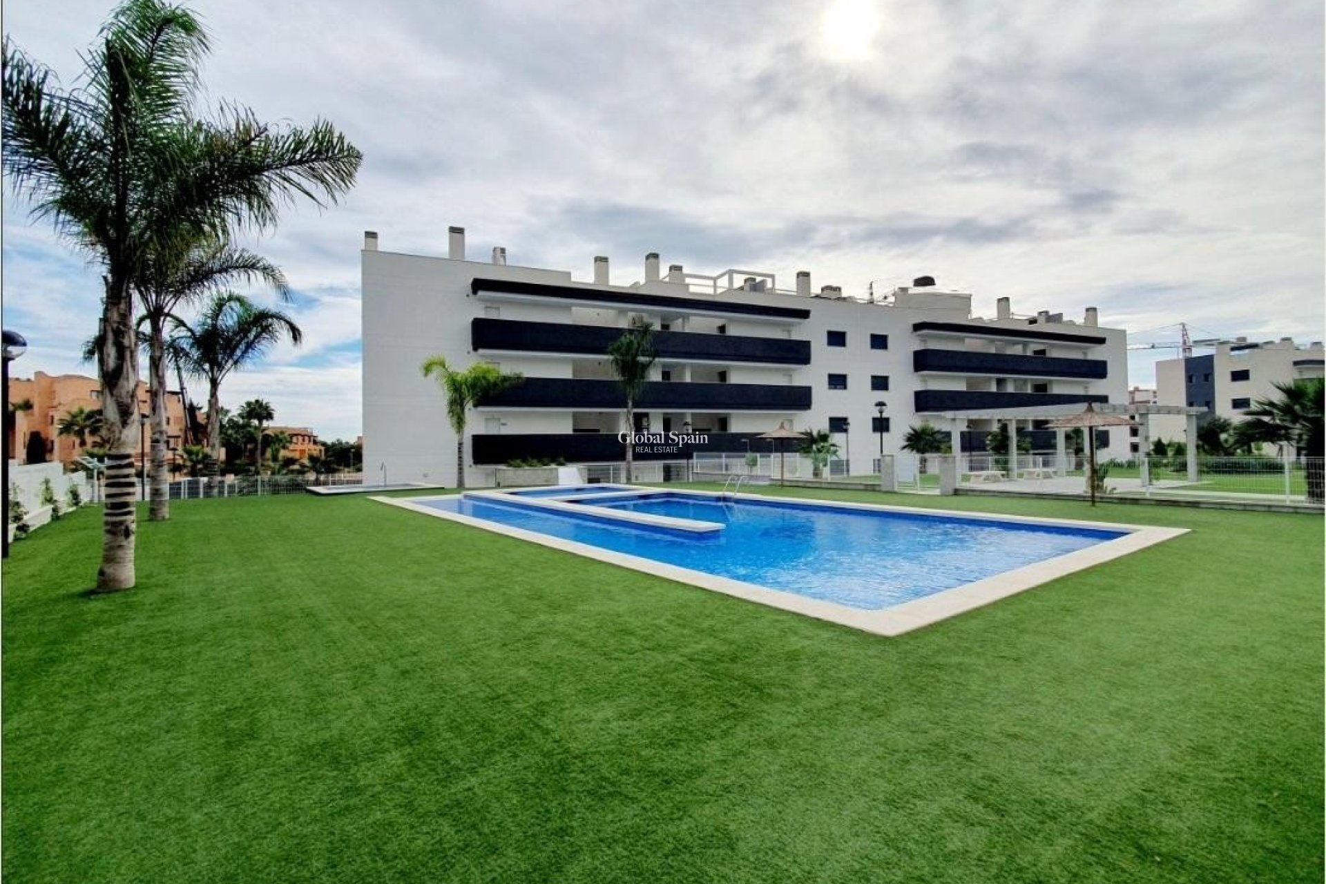 Resale - APARTMENT -
ORIHUELA COSTA - Costa Blanca