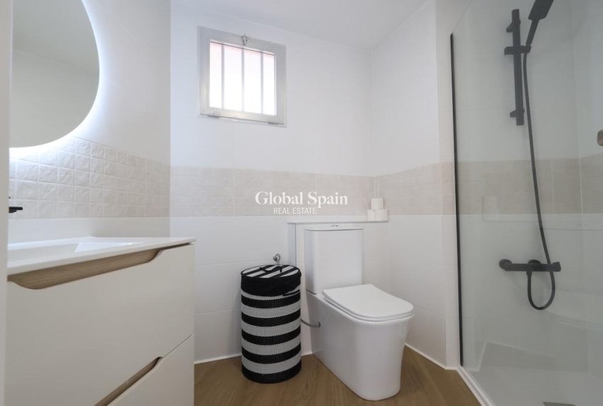 Resale - APARTMENT -
ORIHUELA COSTA - Costa Blanca