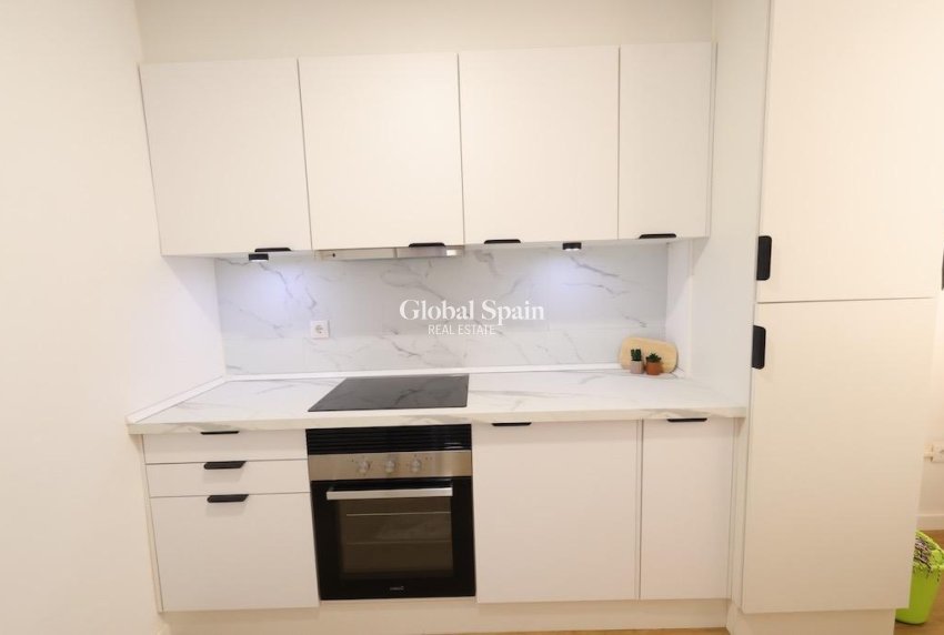 Resale - APARTMENT -
ORIHUELA COSTA - Costa Blanca